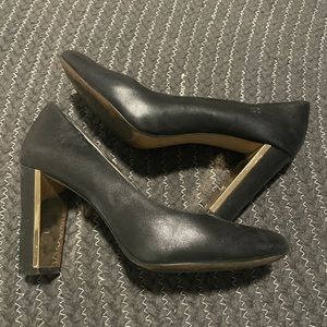 Banana Republic Leather Pumps - Size 7